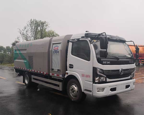 程力純電動(dòng)護(hù)欄清洗車(chē)