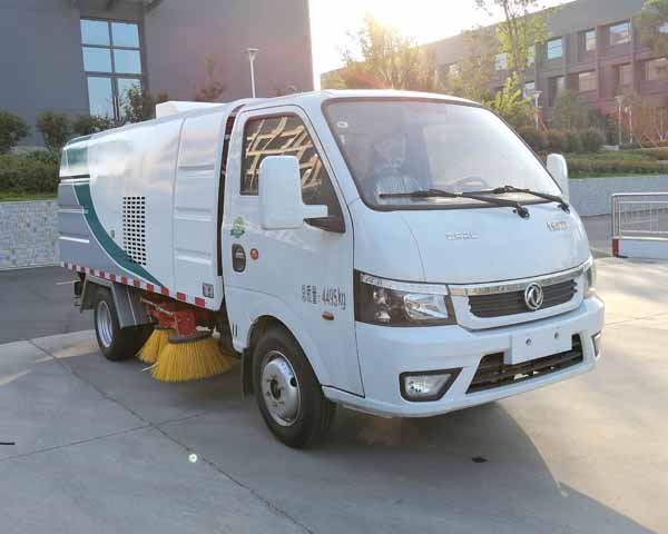 程力小型純電動(dòng)掃路車(chē)