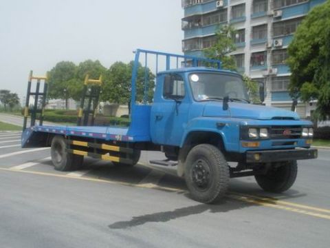 東風(fēng)140尖頭平板運(yùn)輸車