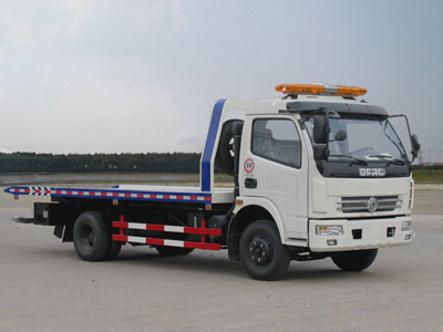 多利卡國(guó)四清障車